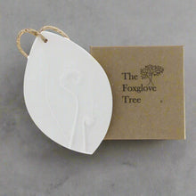Load image into Gallery viewer, Botanical cast diffuser woodsage & seasalt