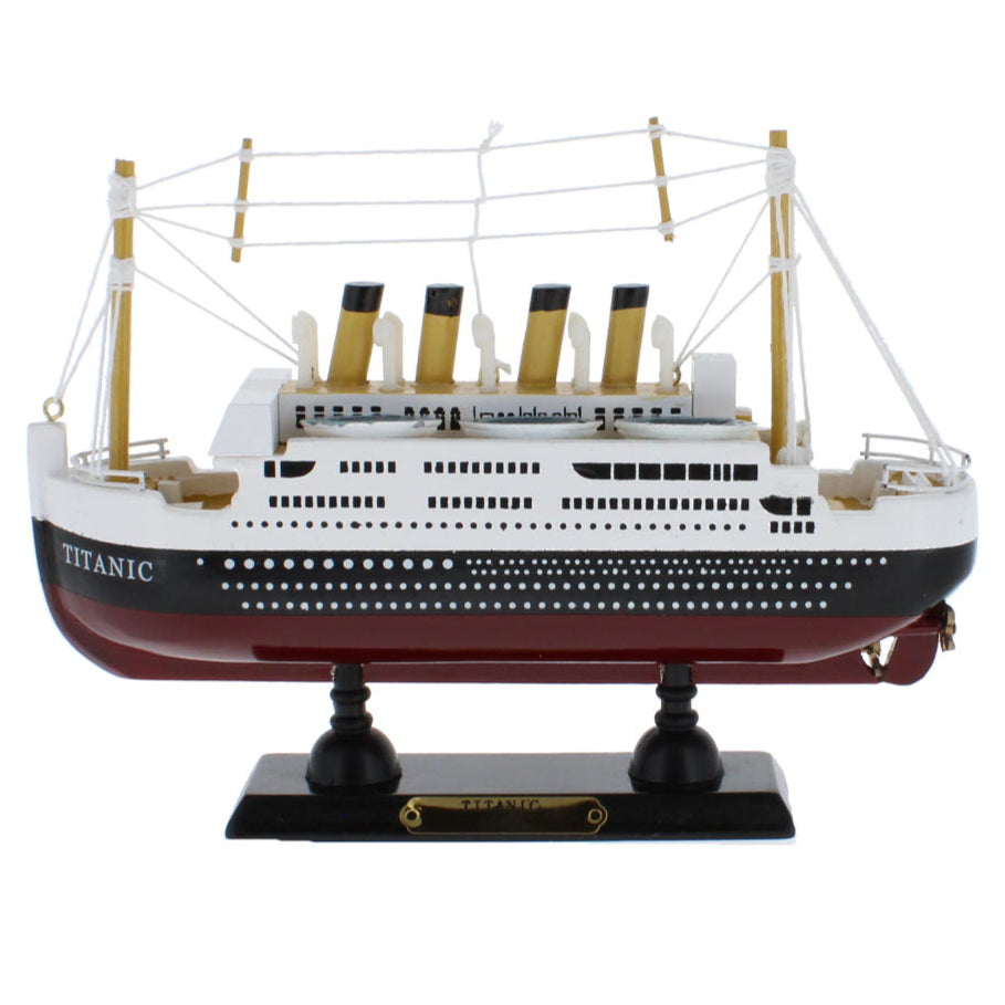 Titanic Model