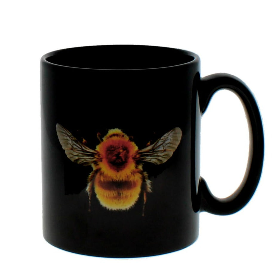 Carder bee mug