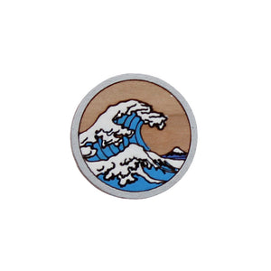 The Great Wave pin badge | National Museums Liverpool shop